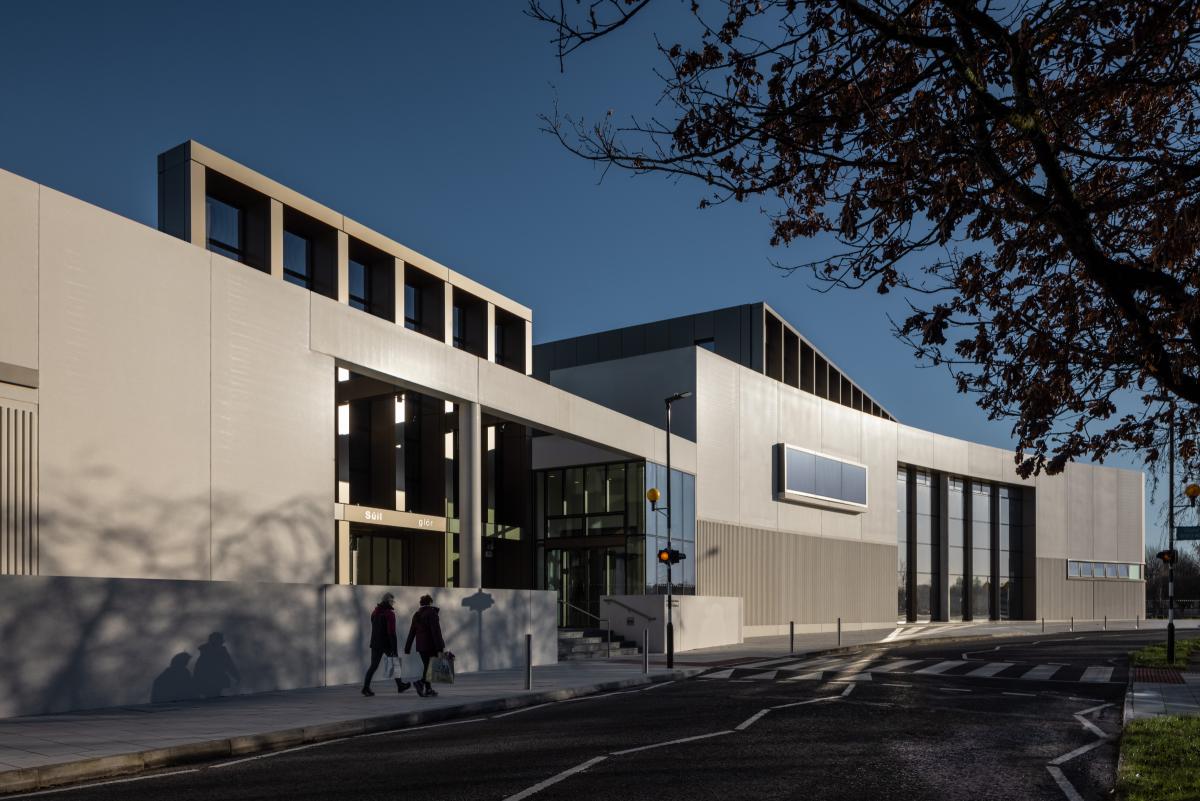 DeValera Library & Súil Art Gallery